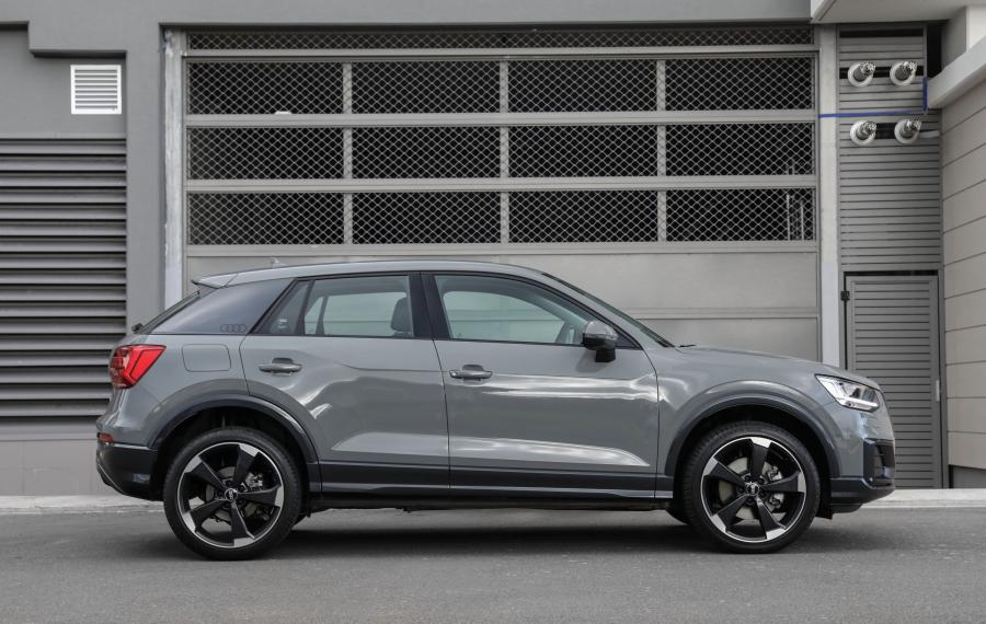  Audi Q2 2.0 TFSI Quattro Sport 2017 года  (AU) (фото 10 из 40)
